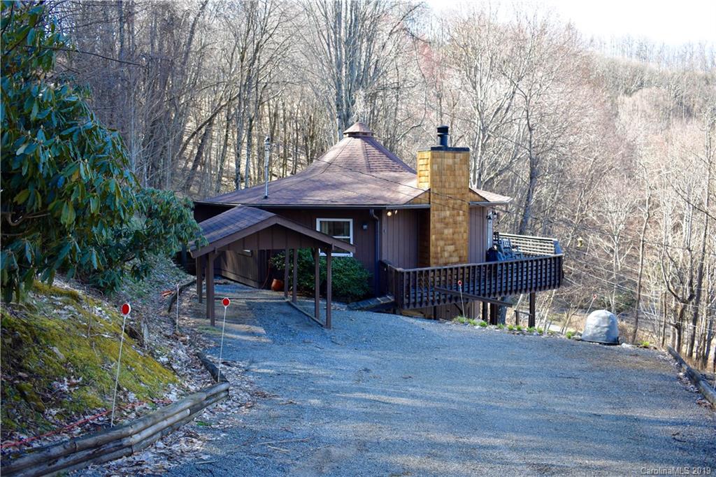 1496 Apple Creek Road