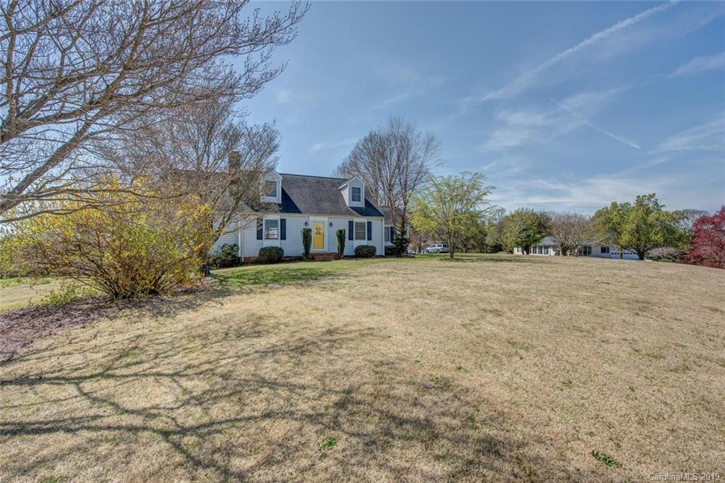 2904 Highland Circle