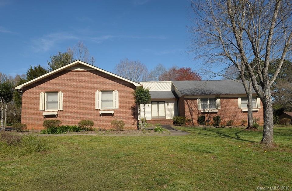 1040 Quail Circle