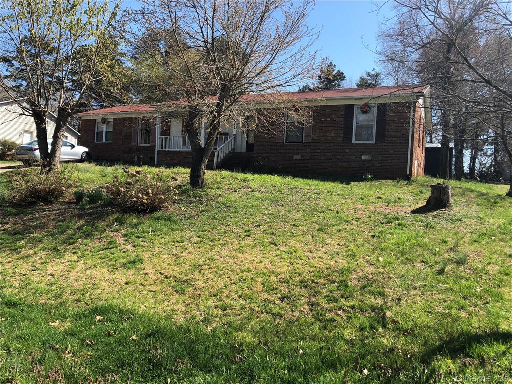 122 Danbury Lane