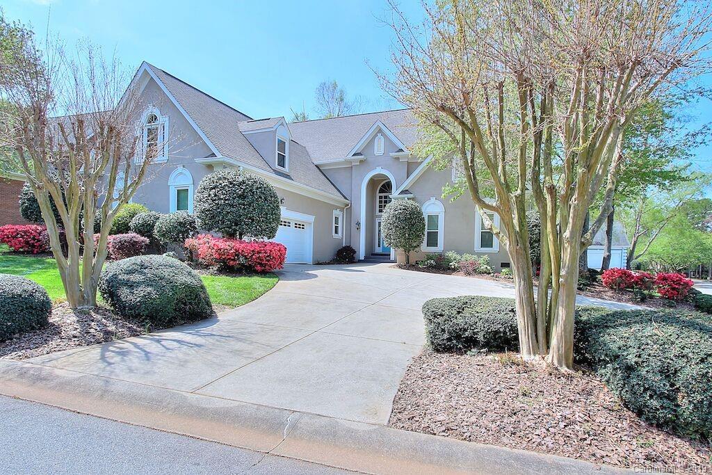 7600 Dunsmuir Court