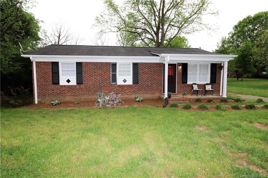 914 Iris Drive