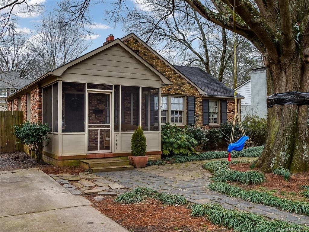 2841 Manor Road
