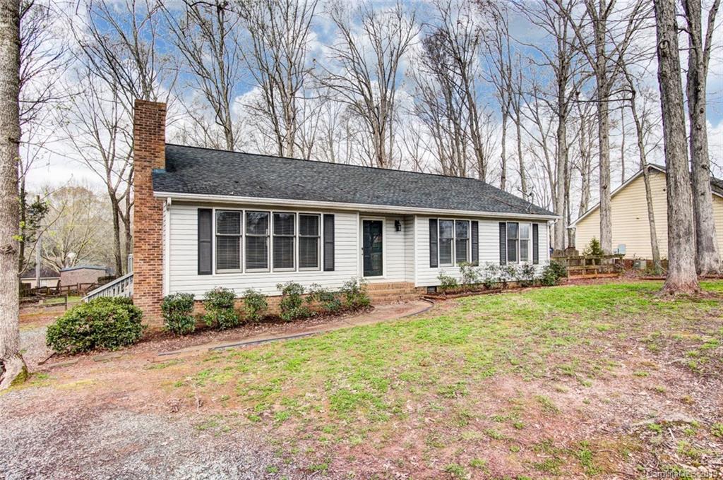 3504 Hickory Nut Court