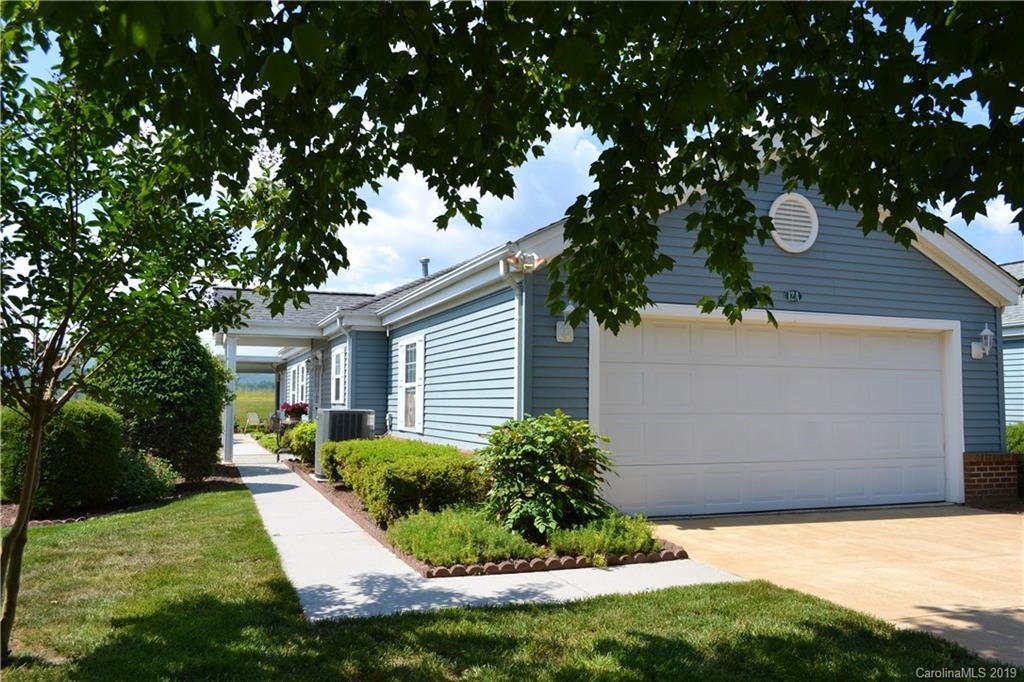 12a Heather Way