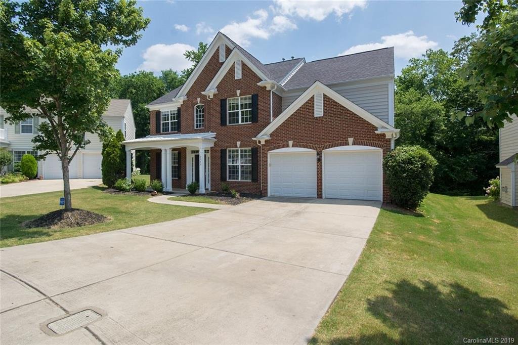 9542 Oswald Lane