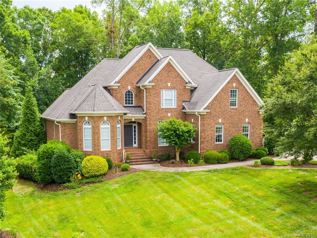 1053 Rolling Park Lane