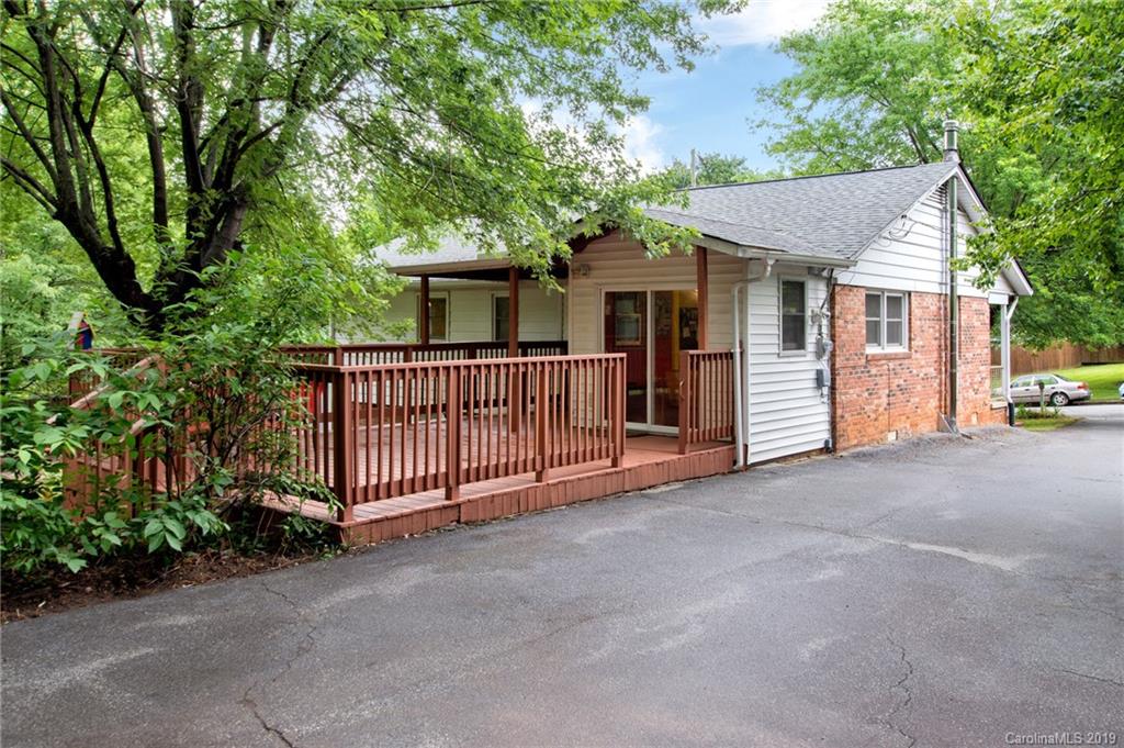 12 Starmount Drive