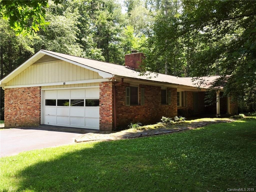 146 E Laurel Lane