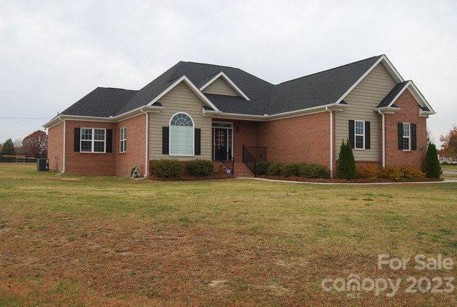 1035 Bentley Court