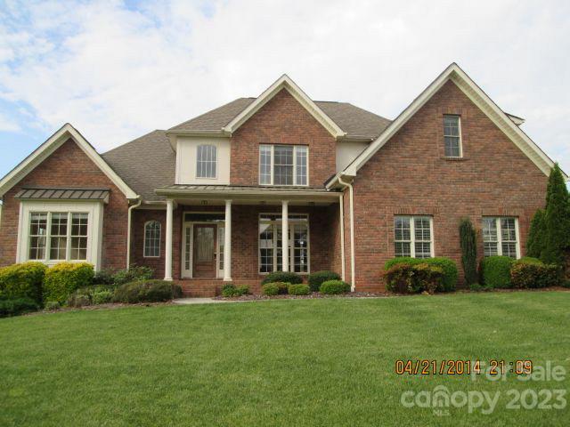 405 Muirfield Way