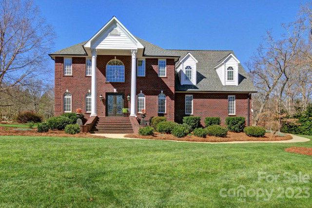 1005 Shawnee Trail