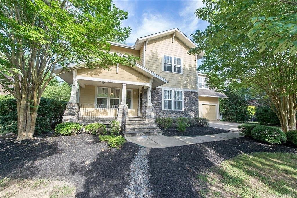 163 Shoreline Parkway