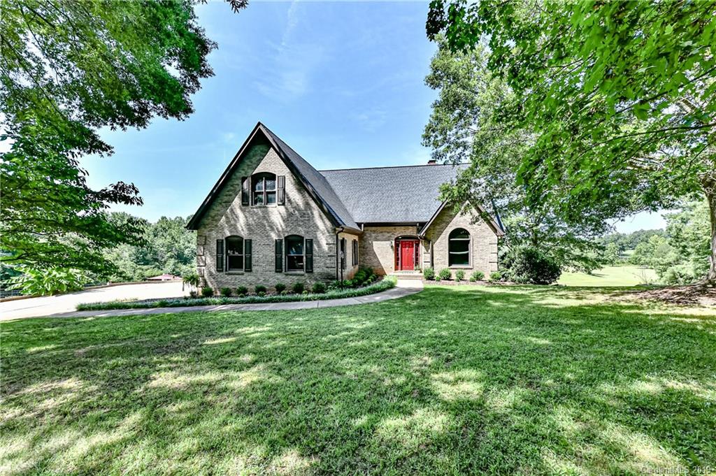 1470 Canter Lane