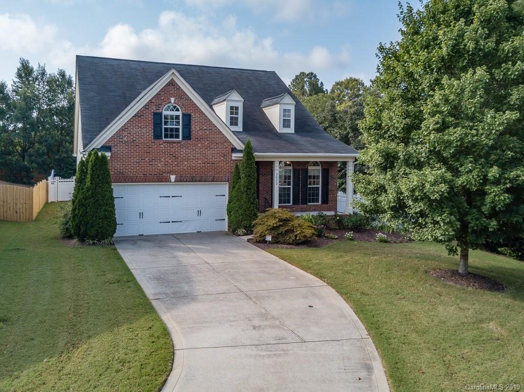 2022 Glenmore Court