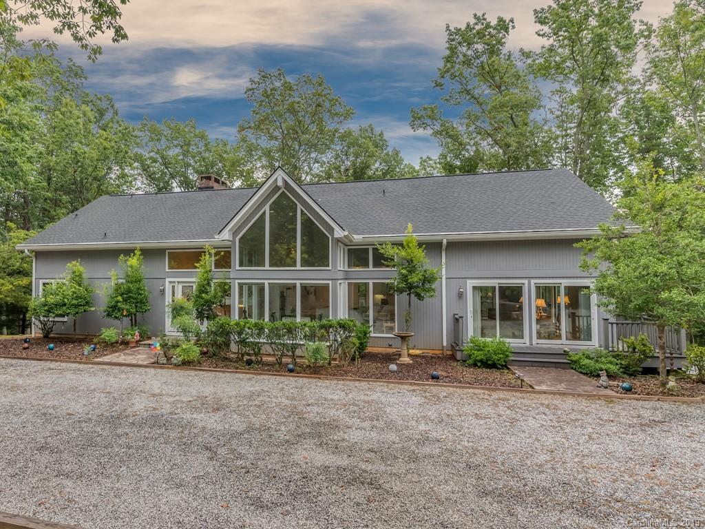 905 Mountain Laurel Drive