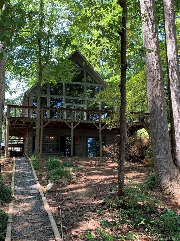 612 Edgewater Drive