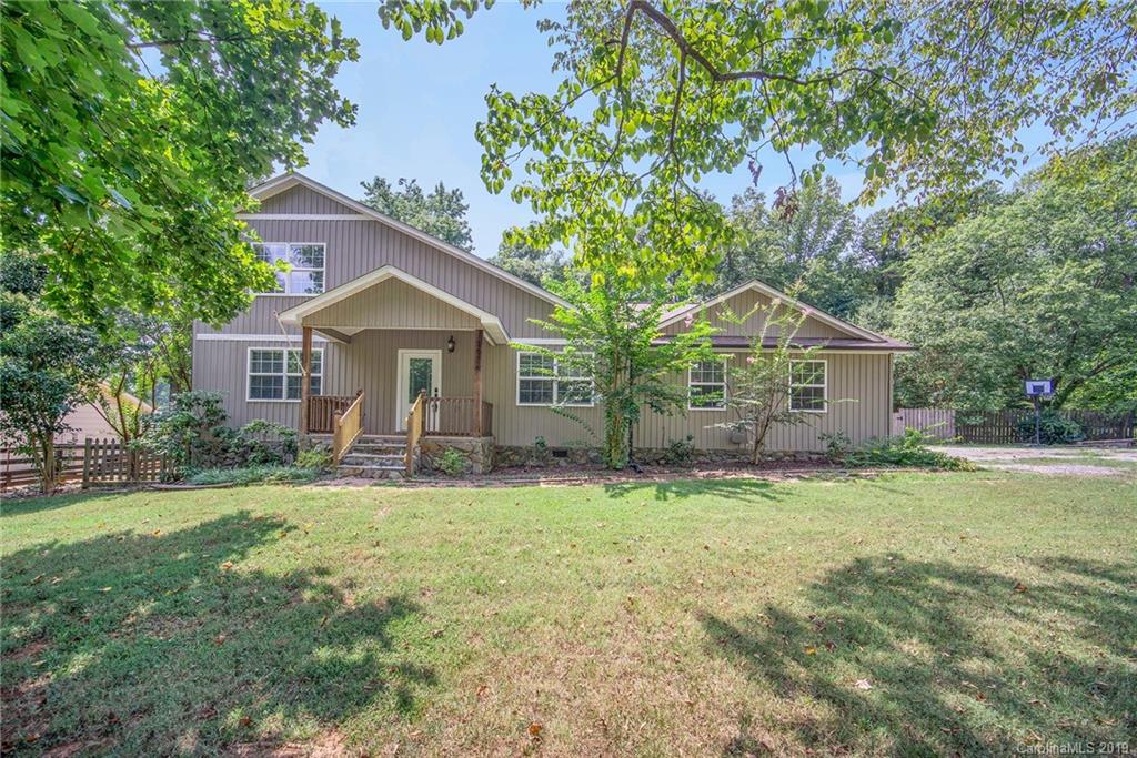 2036 Hickory Hills Drive