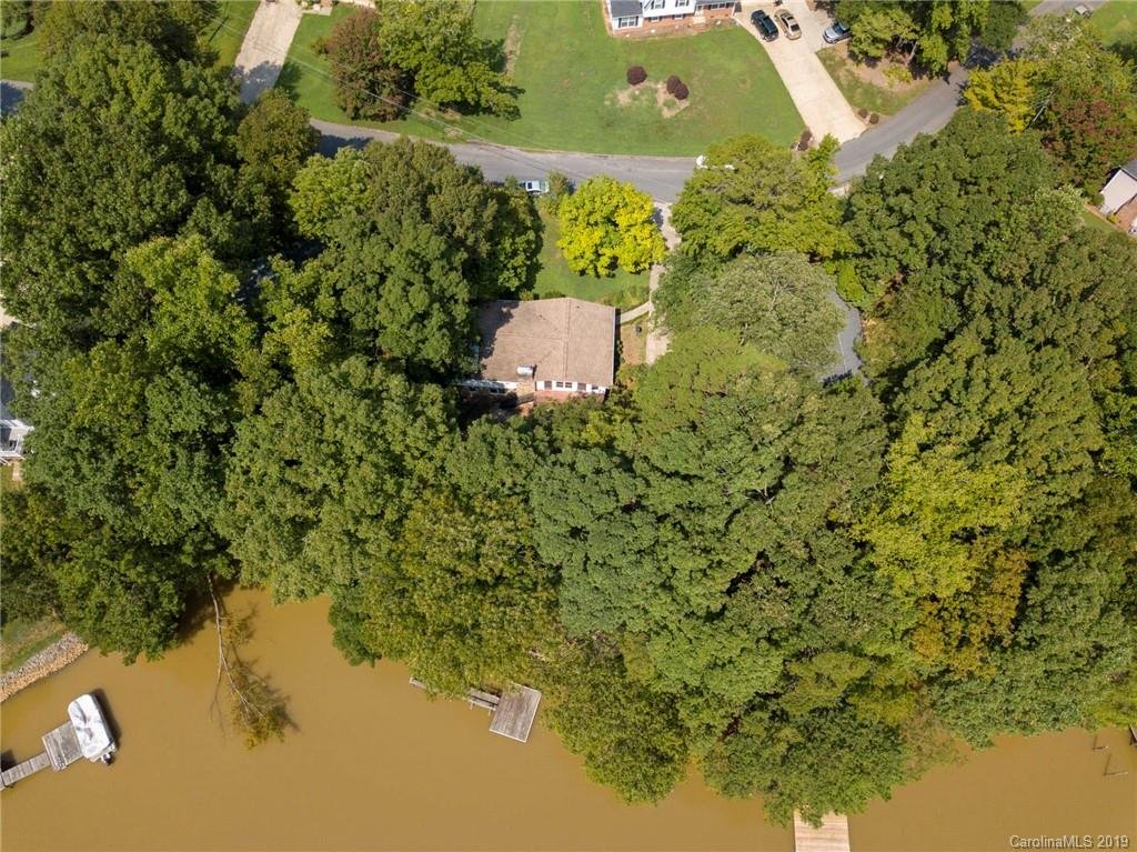 610 Edgewater Drive