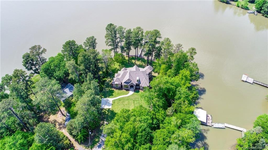 2201 Duck Cove Lane