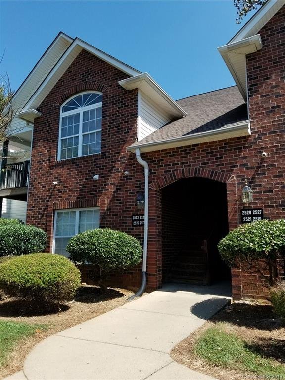 2517 Carya Pond Lane
