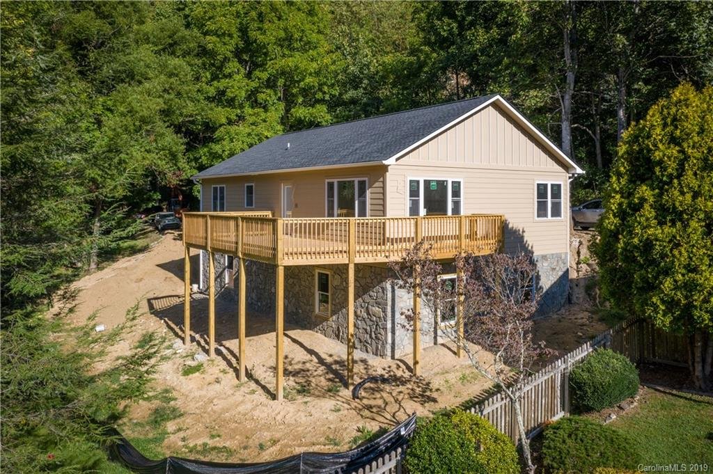 118 Rolling Lane