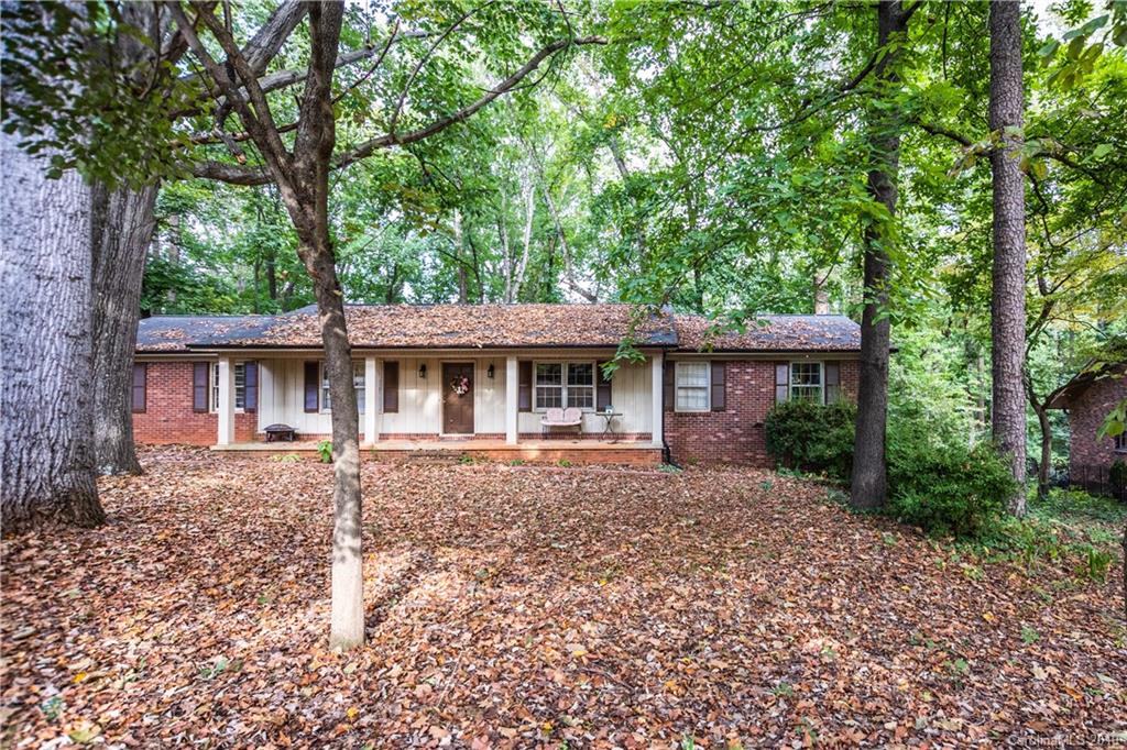 932 Brookwood Court