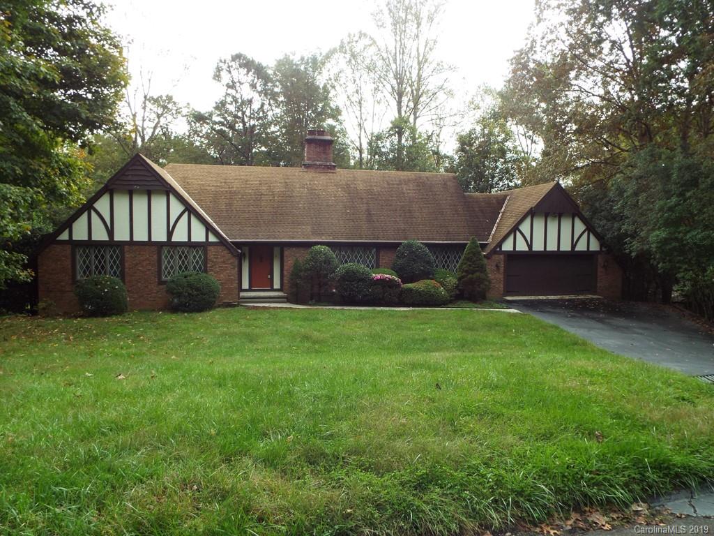 4 Lakeview Circle