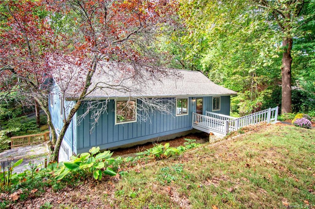 32 Cedar Trail