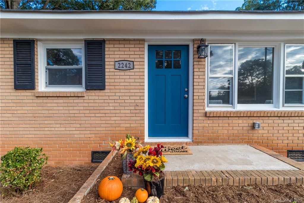 2242 Donnabrook Lane