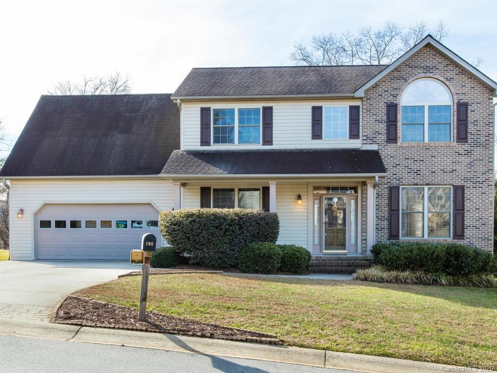 104 Driftstone Circle