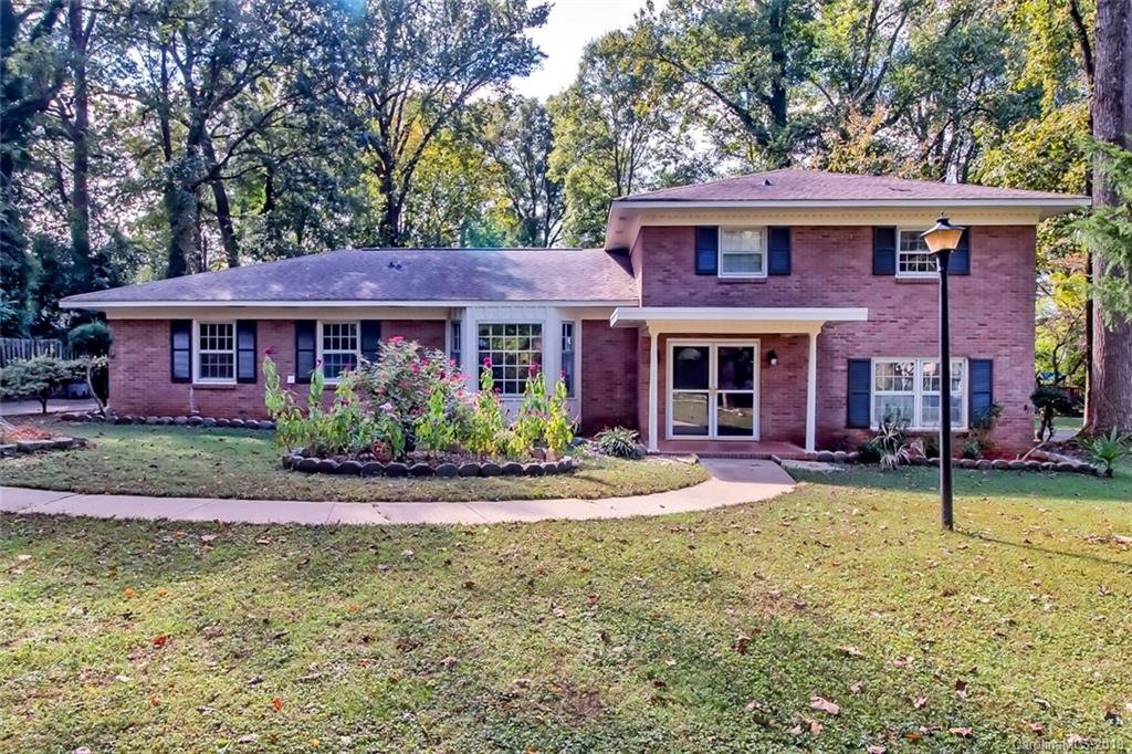 4816 Carousel Drive