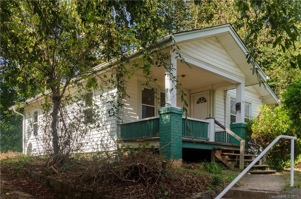18 Robindale Avenue