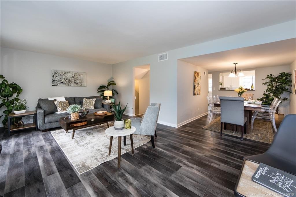 3649 Maple Glen Lane