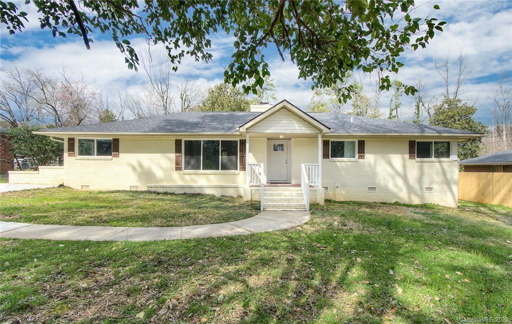 1221 Marlwood Circle