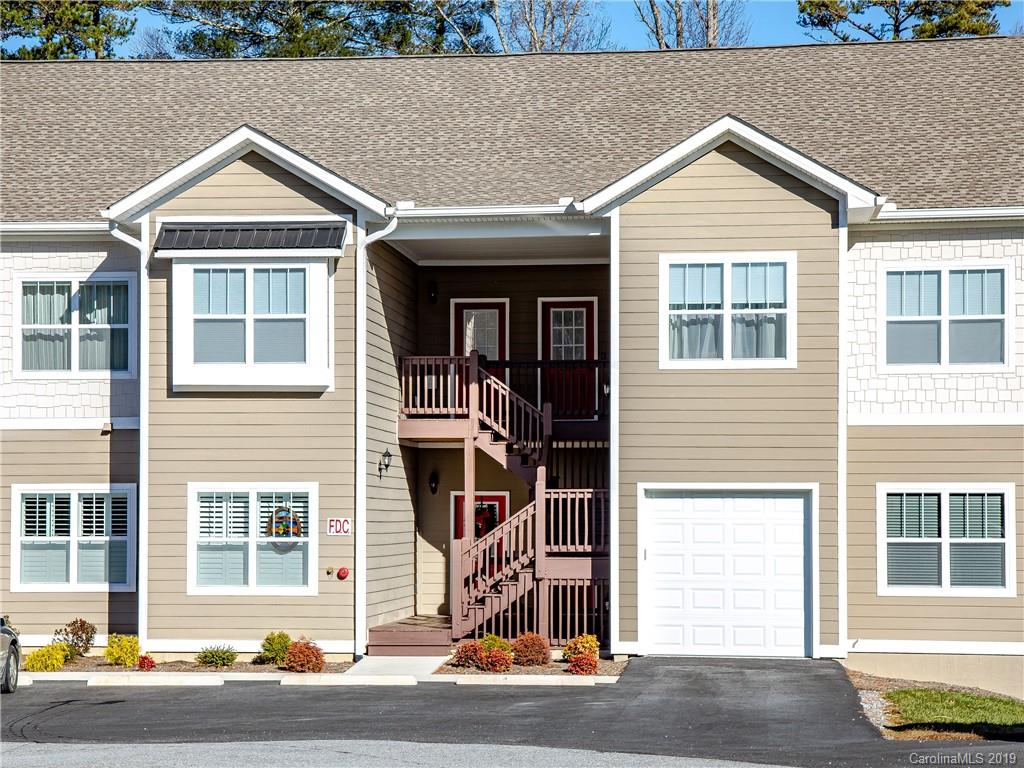 124 Foxden Drive 303
