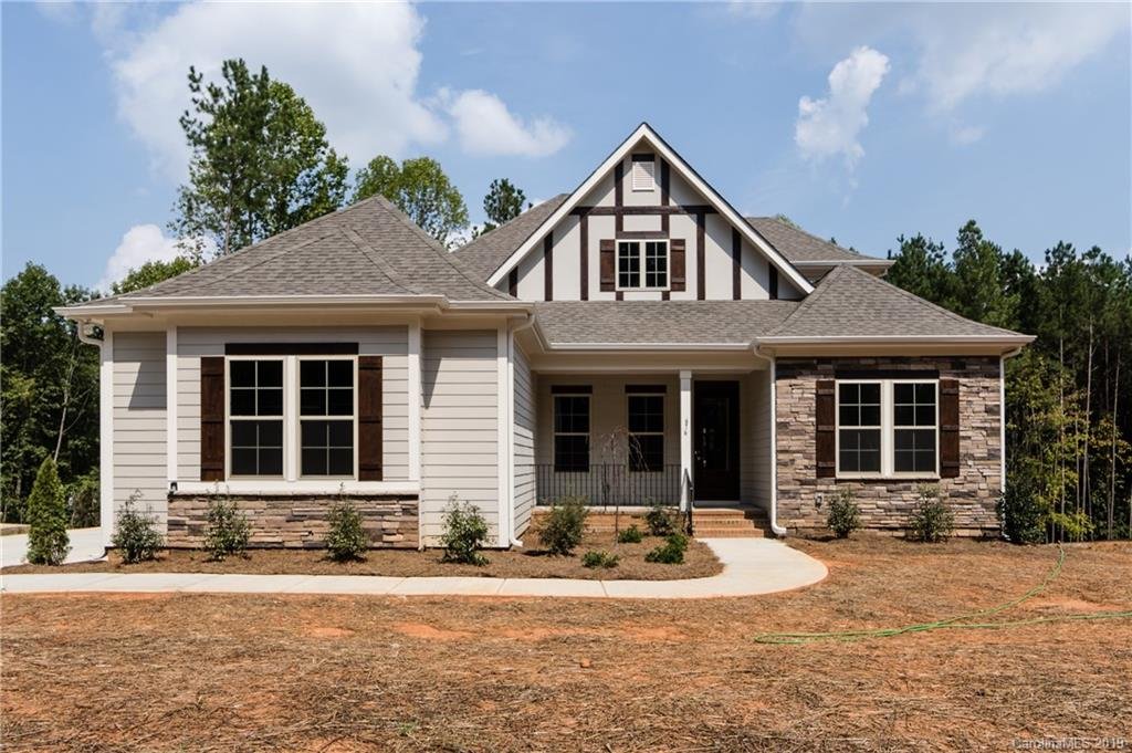 704 Kenway Loop