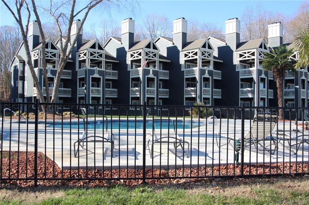 2121 Regatta Lane 309