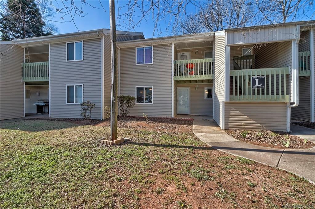 1564 Eagles Place L-102