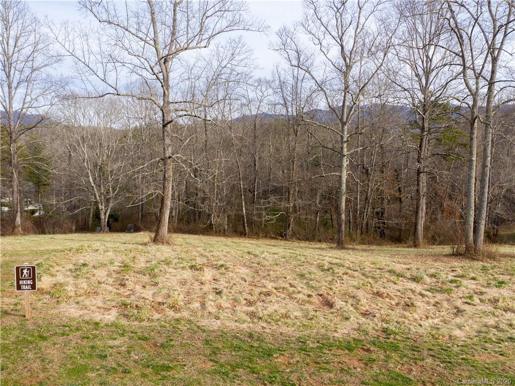 55 Wandering Oaks Way