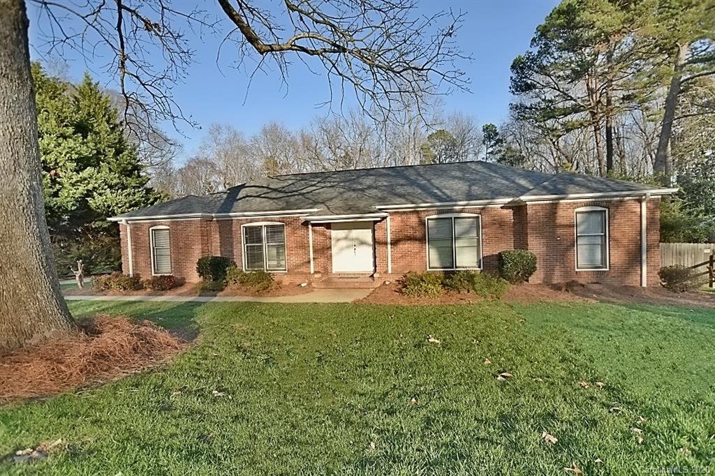 3367 Tanglewood Drive