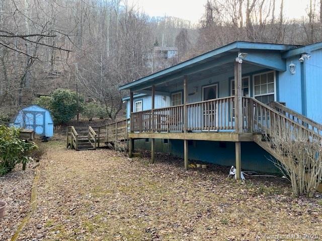 925 Apple Creek Road