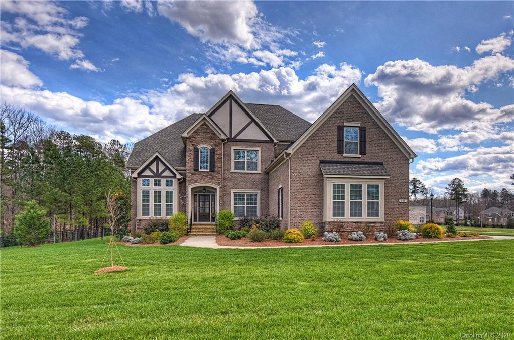 805 Hidden Pond Lane