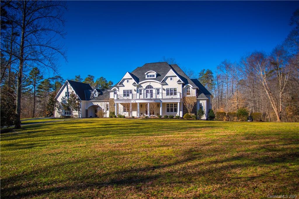 450 Greywalls Lane