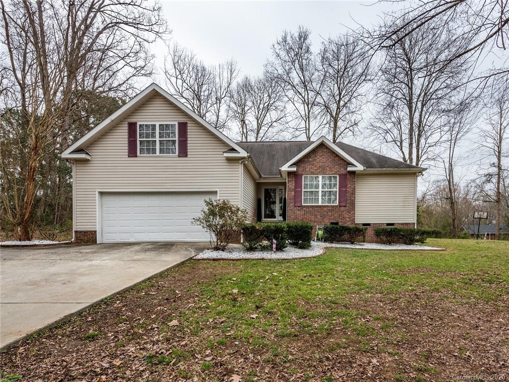 1802 Woodcrest Circle