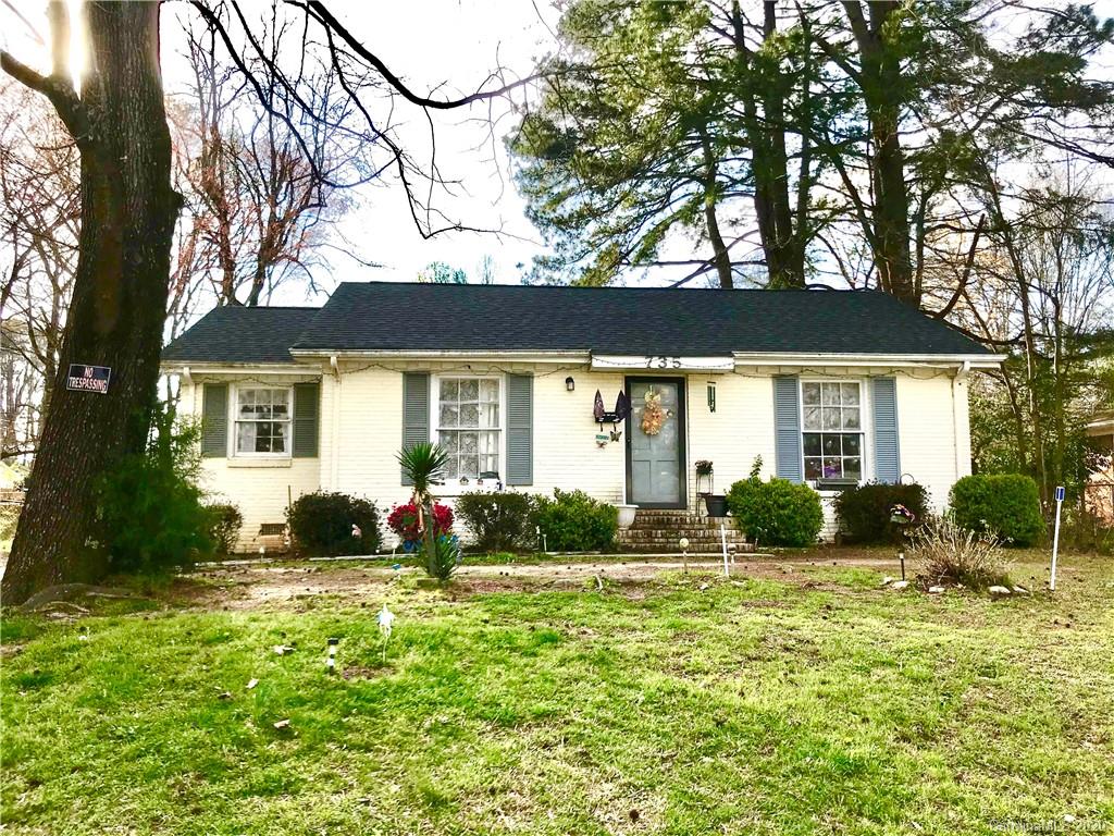 735 Pondella Drive