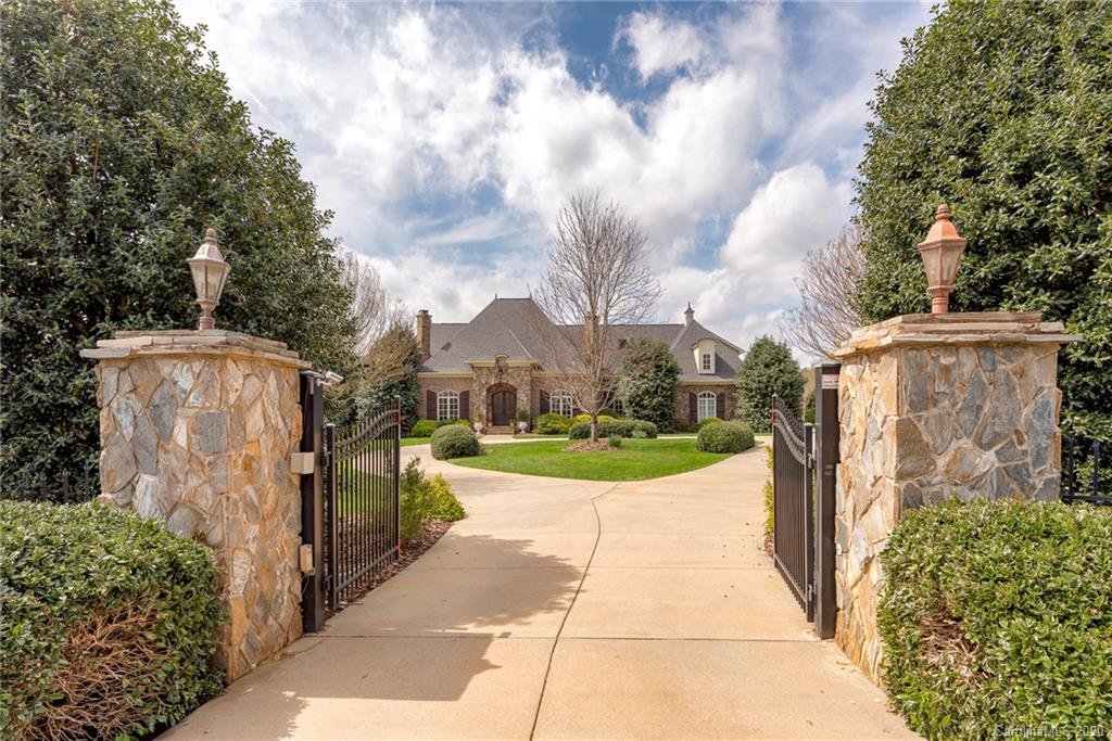2710 Crane Road