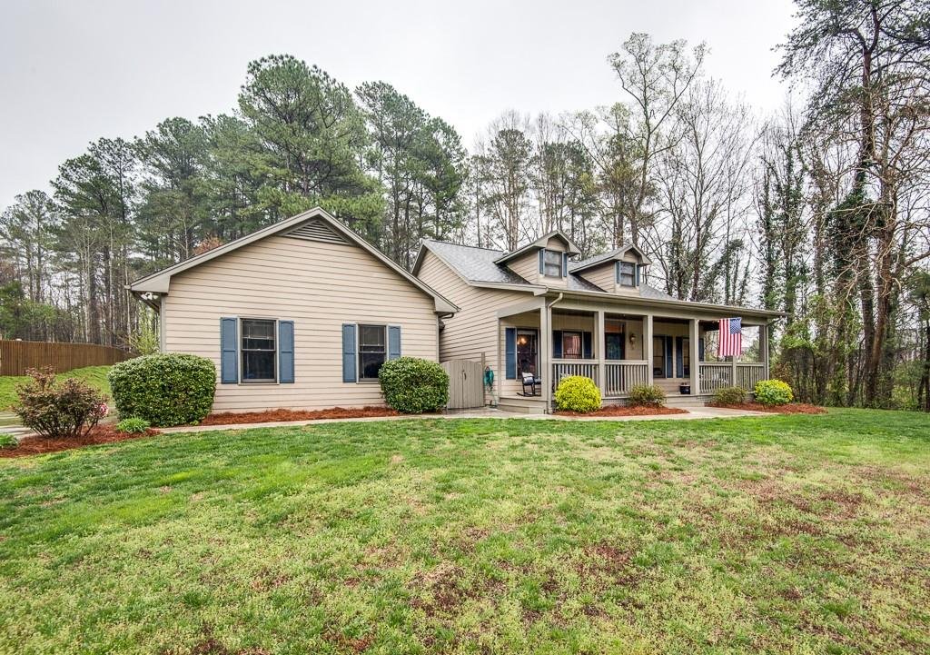 1355 Kensington Circle