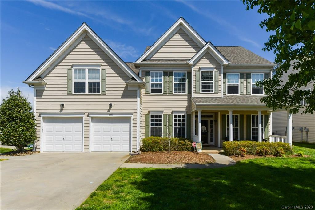 2114 Oakcliffe Court