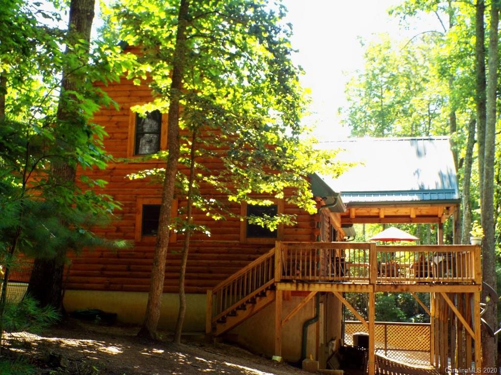 550 Deep Woods Lane